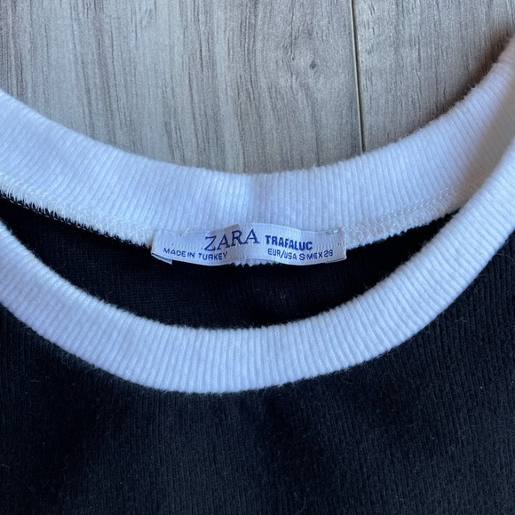 Zara dress - Picture 2 of 4